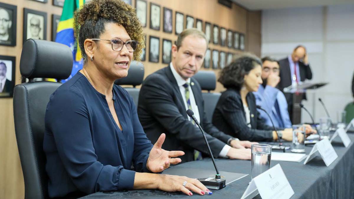 visando a amplia&ccedil;&atilde;o do Programa Corra pro Abra&ccedil;o, que desta vez chegar&aacute; aos munic&iacute;pios de Lauro de Freitas, Juazeiro,