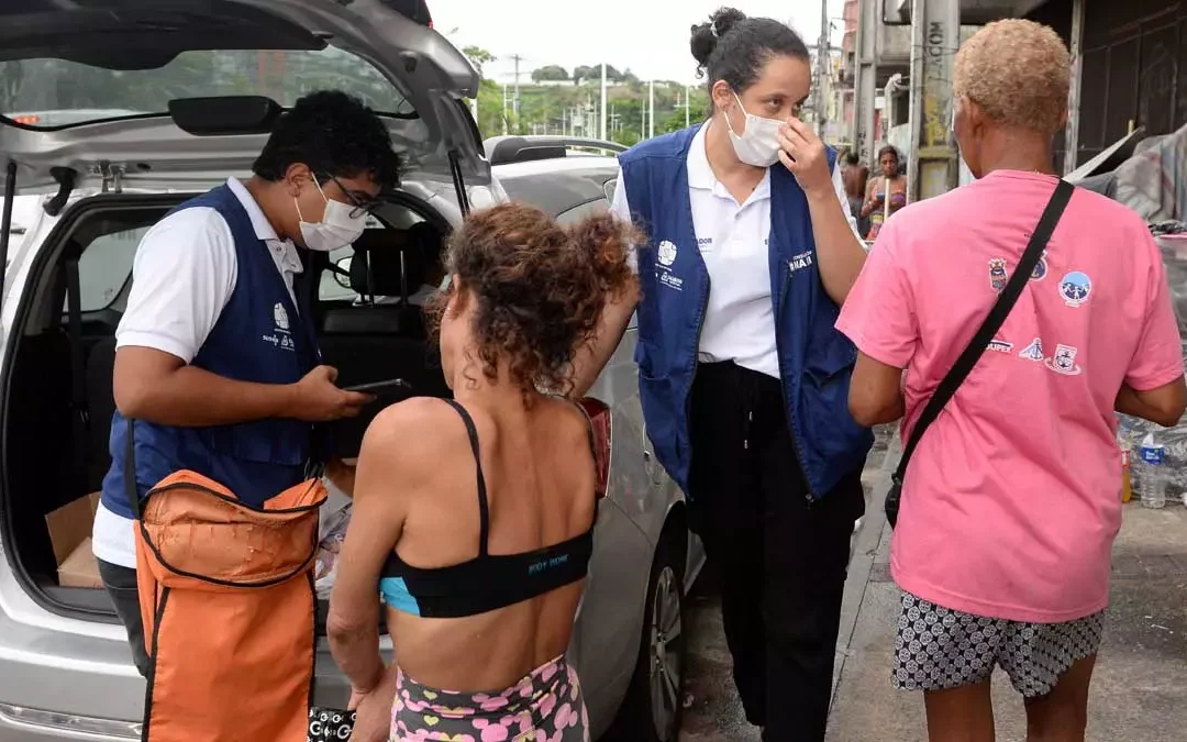 População de rua de Salvador terá acesso a serviços de saúde