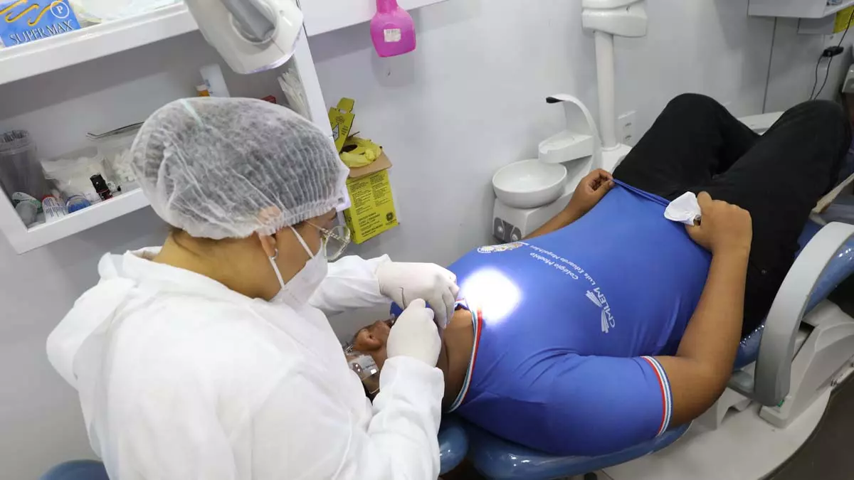 O Odontom&oacute;vel, servi&ccedil;o que integra o Programa Sa&uacute;de Mais Perto nas Escolas, estar&aacute; nos munic&iacute;pios de Terra Nova, Barra do Rocha,