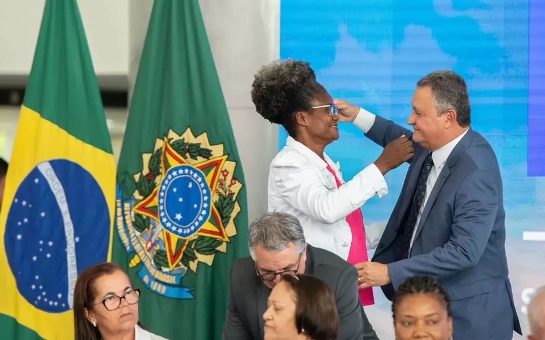 Baiana supera câncer após tratamento em Policlínica Guanambi