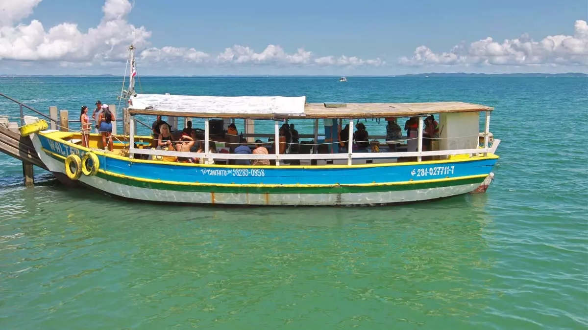 O ver&atilde;o&nbsp;&eacute; a esta&ccedil;&atilde;o em que as pessoas costumam se expor mais ao sol, curtindo a praia, a piscina e praticando atividades ao ar livre.
