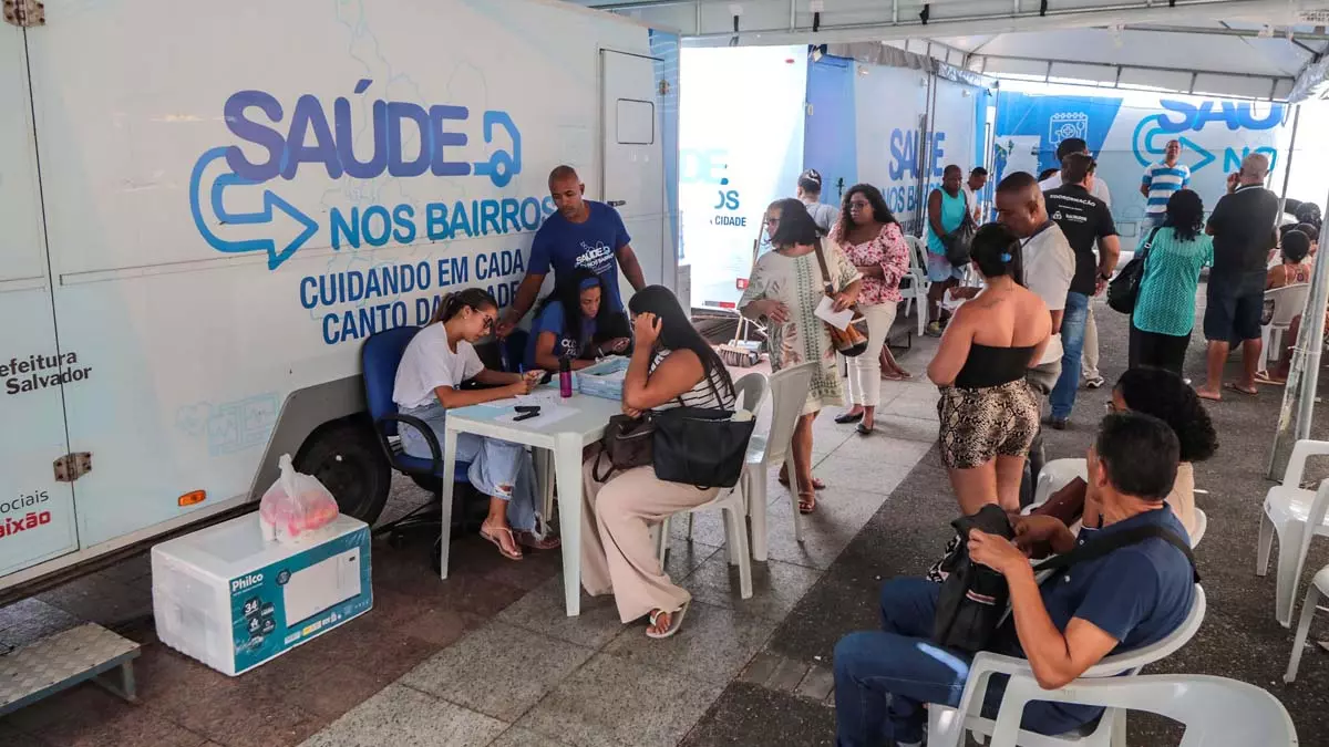 as localidades de Itapu&atilde;, Fazenda Grande do Retiro, S&atilde;o Tom&eacute; de Paripe e Vale do Matatu recebem o Programa Sa&uacute;de nos Bairros.