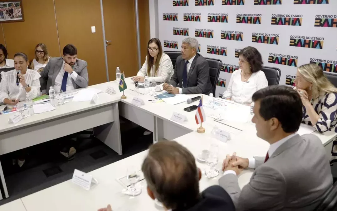 Bahia apresenta “Pacto pela saúde” à ministra Nísia Trindade