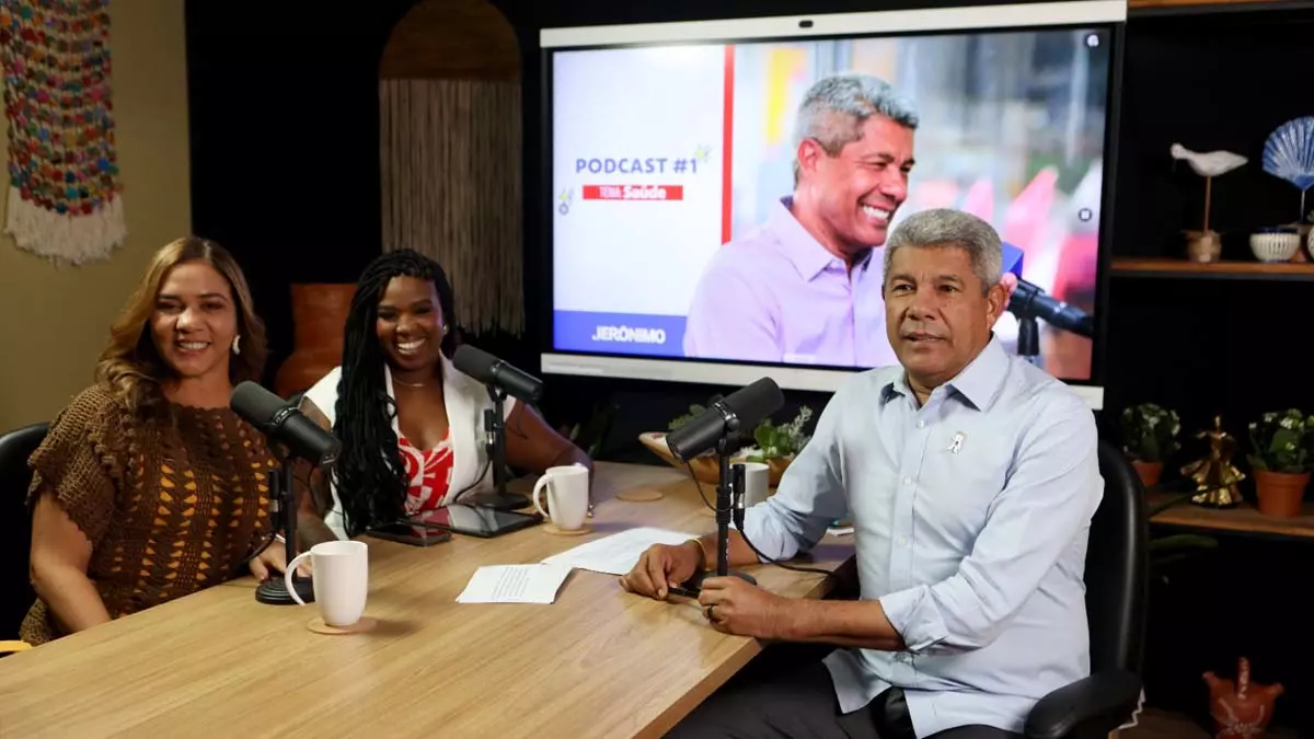 O governador Rodrigues anunciou a abertura de uma sele&ccedil;&atilde;o para contrata&ccedil;&atilde;o de 3.778 profissionais da sa&uacute;de, em Regime Especial de