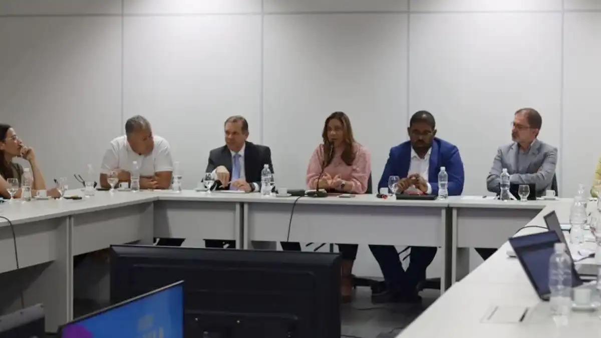Os avan&ccedil;os do Pacto Bahia pela Sa&uacute;de foram debatidos nesta segunda-feira (10), durante uma reuni&atilde;o no Centro de Opera&ccedil;&otilde;es