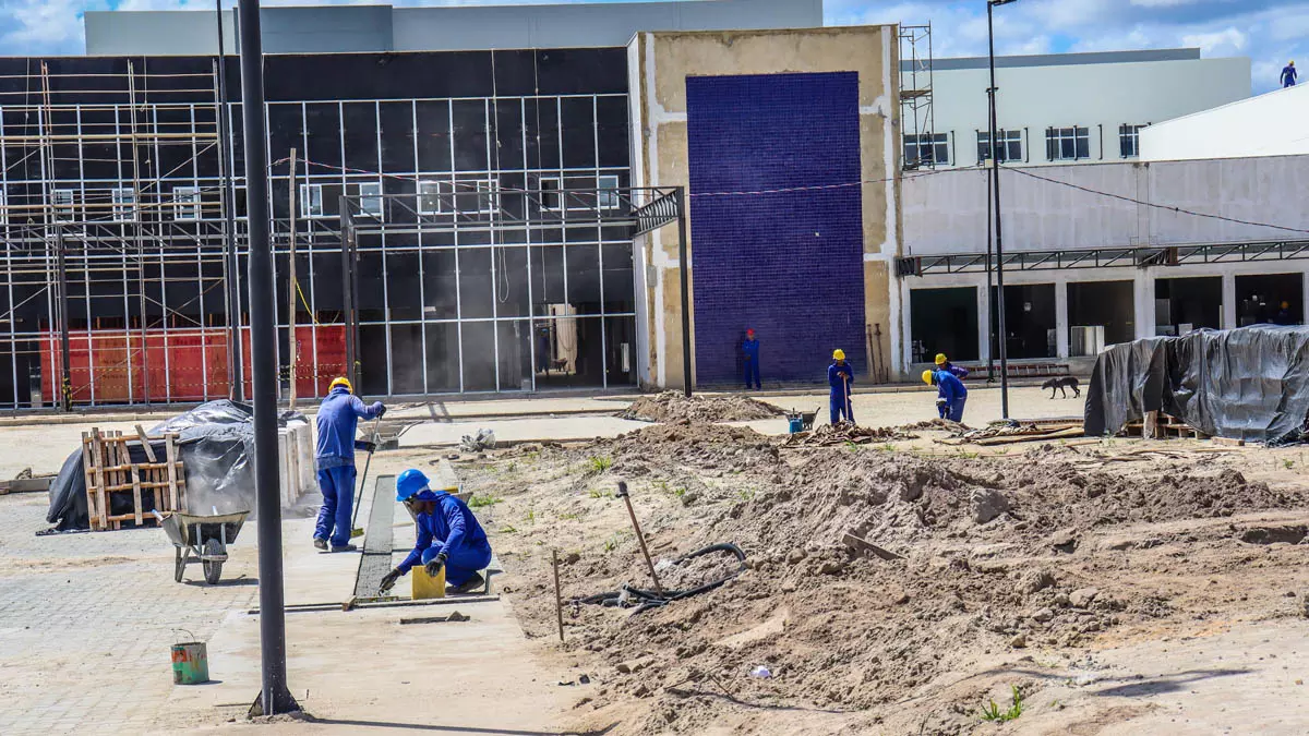 da regi&atilde;o: o novo Hospital Regional de Alagoinhas. Com investimento de R$ 161,2 milh&otilde;es, o hospital &eacute; fruto da parceria Bahia&ndash;Brasil e conta